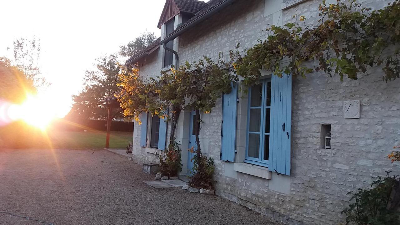 Gîte et chambres d'hôtes Le Chêne Billault Pouant Exterior foto